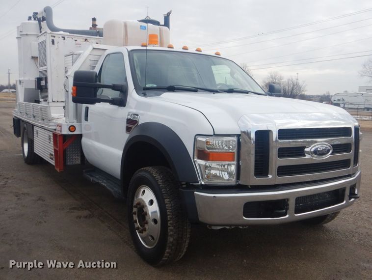 image for item GF9056 2010 Ford F550 hydrovac truck