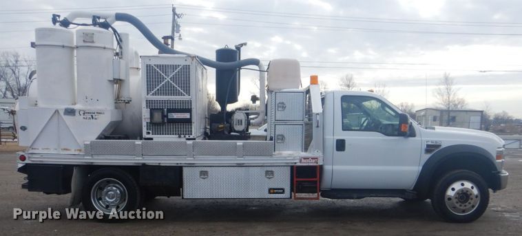 image for item GF9056 2010 Ford F550 hydrovac truck