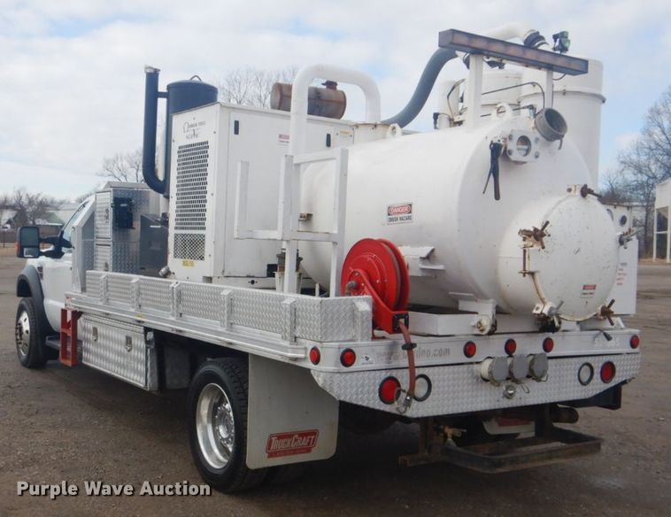 image for item GF9056 2010 Ford F550 hydrovac truck