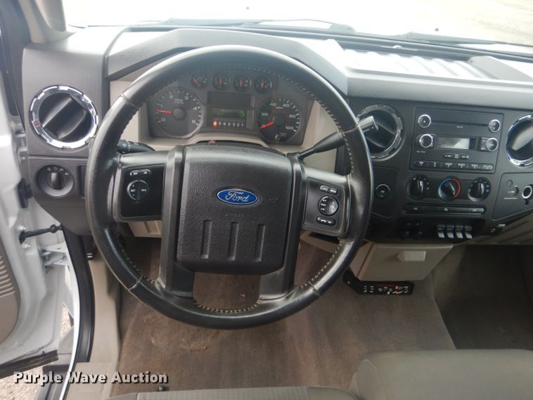 image for item GF9056 2010 Ford F550 hydrovac truck