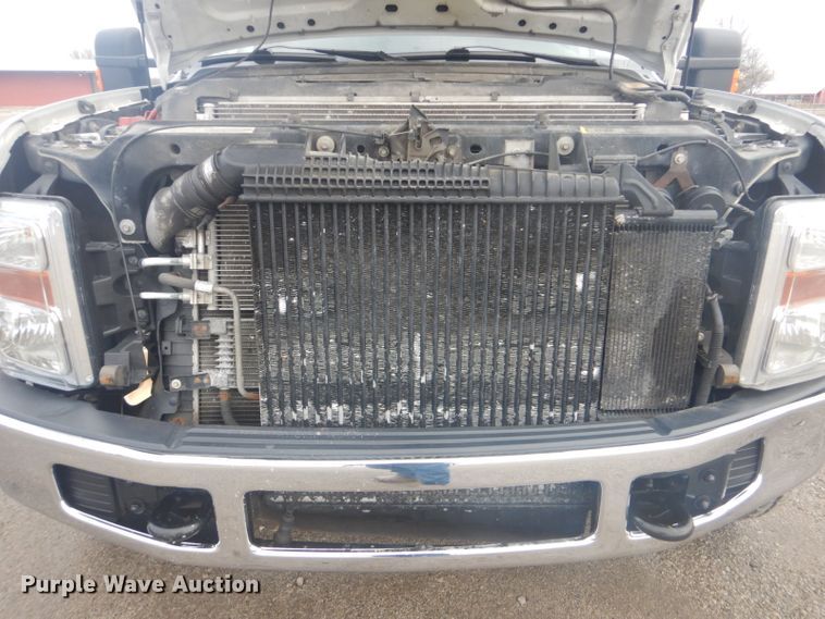 image for item GF9056 2010 Ford F550 hydrovac truck