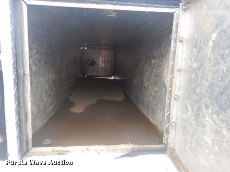 image for item GF9056 2010 Ford F550 hydrovac truck