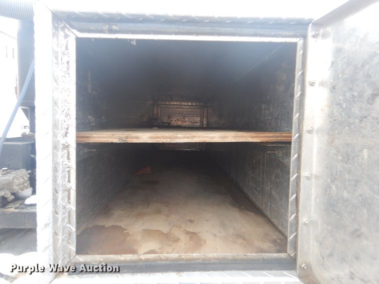 image for item GF9056 2010 Ford F550 hydrovac truck