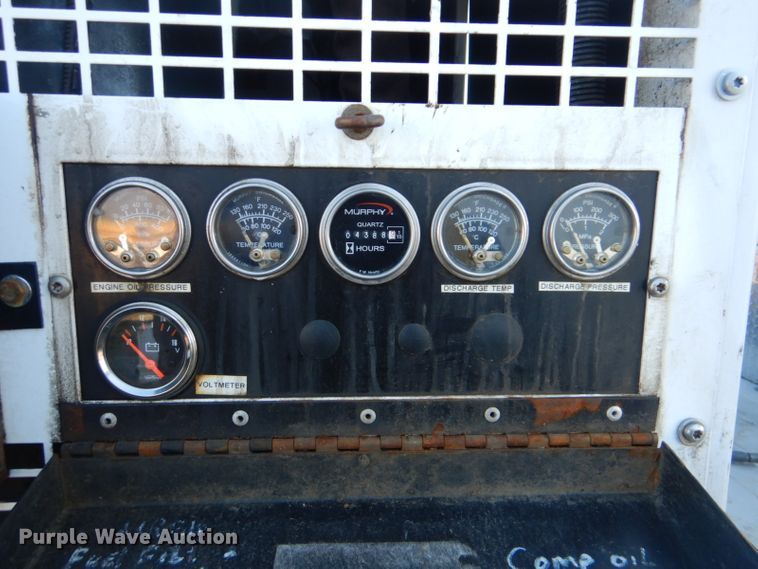 image for item GF9056 2010 Ford F550 hydrovac truck