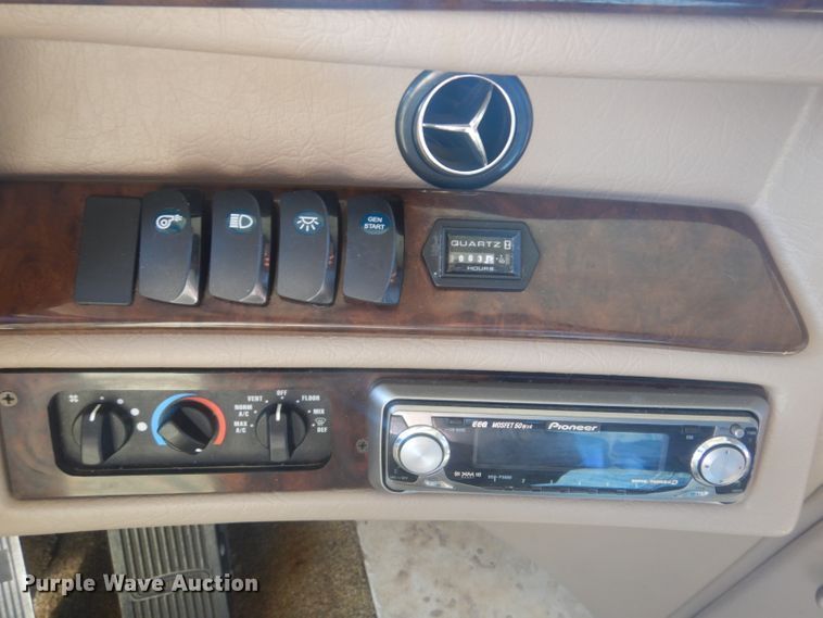 image for item GF9059 2005 Damon Tuscany RV