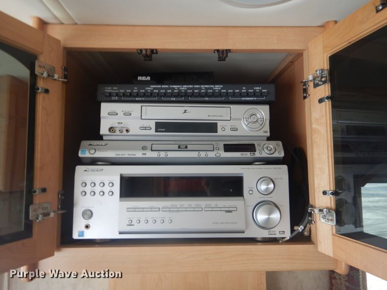 image for item GF9059 2005 Damon Tuscany RV