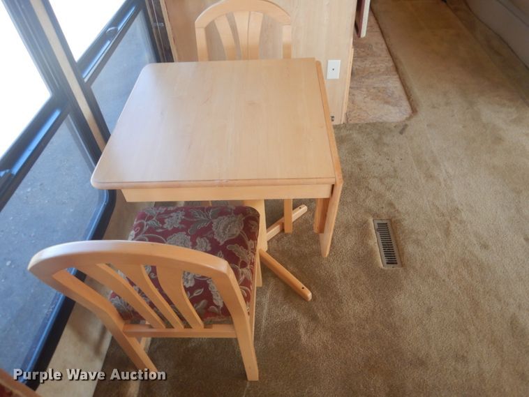 image for item GF9059 2005 Damon Tuscany RV