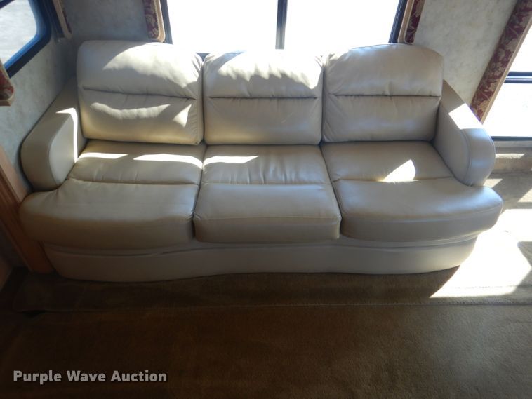 image for item GF9059 2005 Damon Tuscany RV