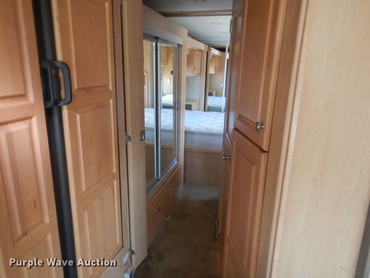 image for item GF9059 2005 Damon Tuscany RV