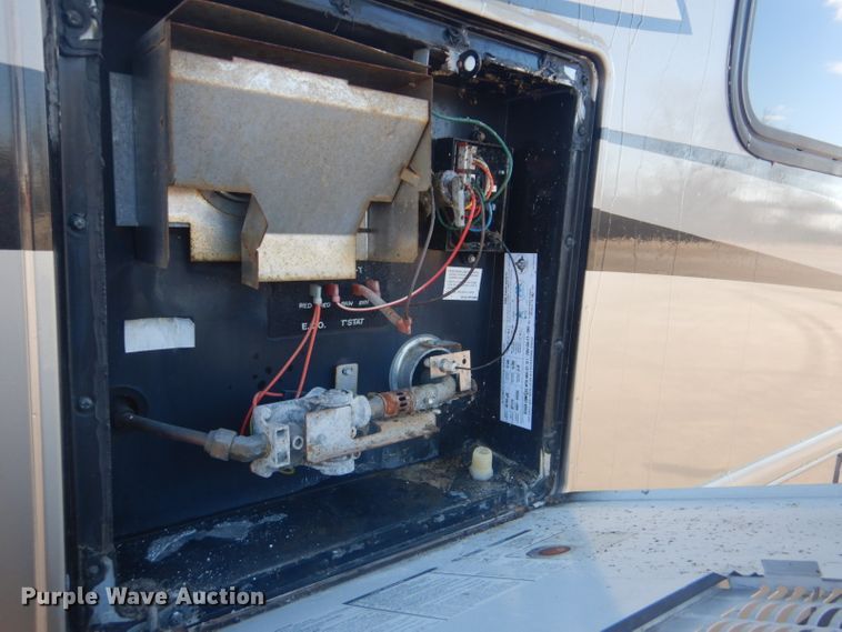 image for item GF9059 2005 Damon Tuscany RV