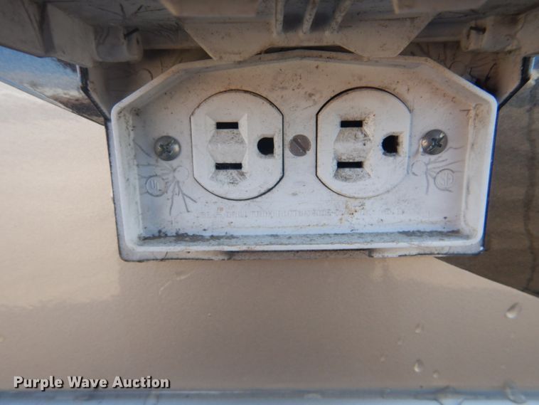 image for item GF9059 2005 Damon Tuscany RV