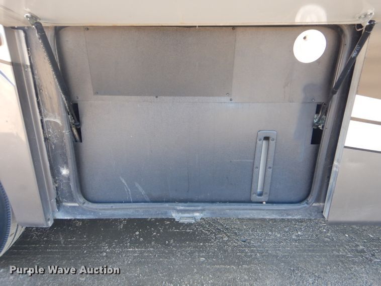 image for item GF9059 2005 Damon Tuscany RV