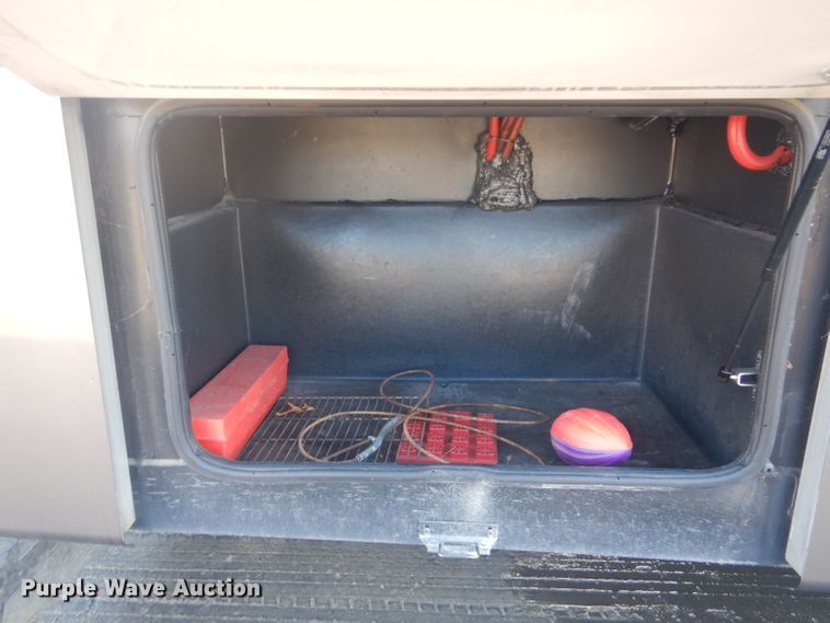 image for item GF9059 2005 Damon Tuscany RV