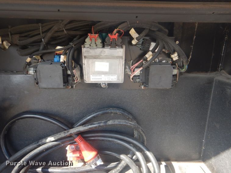 image for item GF9059 2005 Damon Tuscany RV