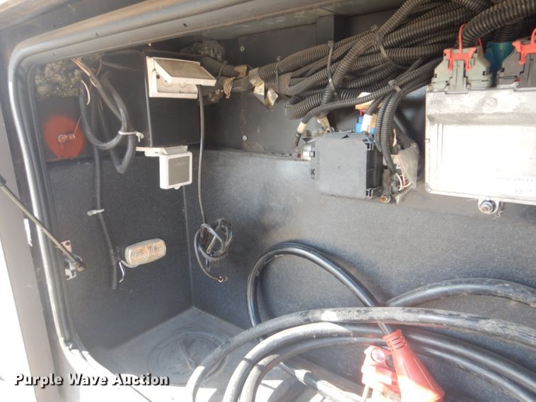 image for item GF9059 2005 Damon Tuscany RV