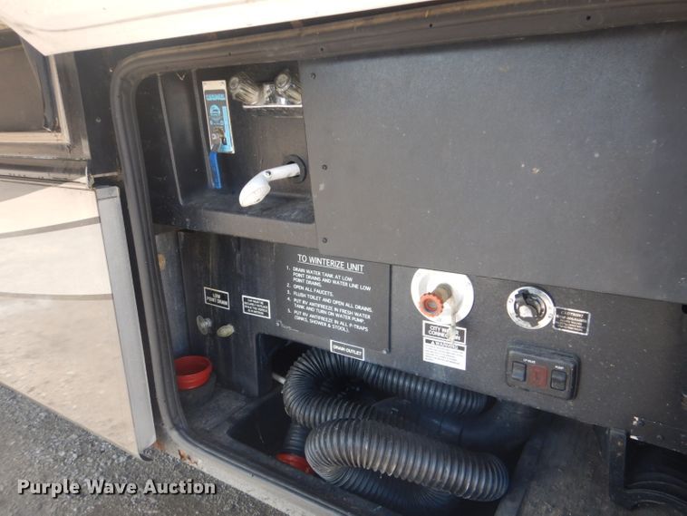 image for item GF9059 2005 Damon Tuscany RV