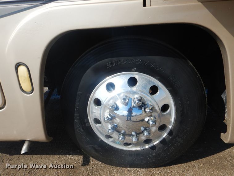 image for item GF9059 2005 Damon Tuscany RV