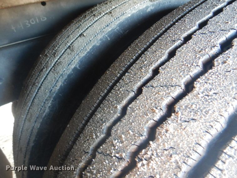 image for item GF9059 2005 Damon Tuscany RV