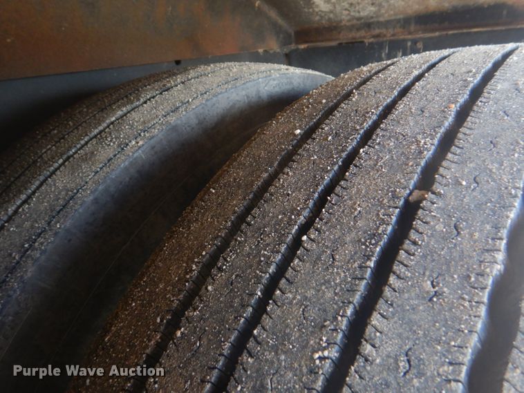 image for item GF9059 2005 Damon Tuscany RV