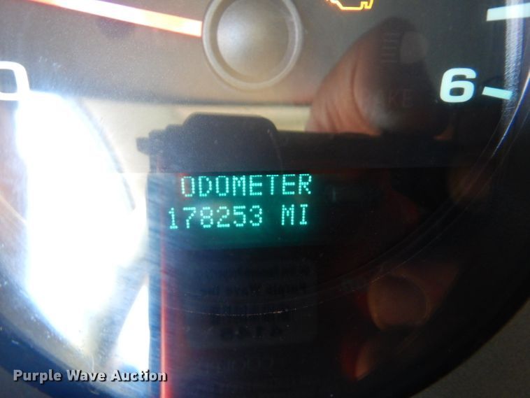 image for item GF9060 2013 Chevrolet Silverado 2500HD Ext. Cab pickup truck