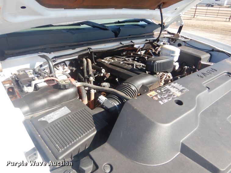 image for item GF9060 2013 Chevrolet Silverado 2500HD Ext. Cab pickup truck