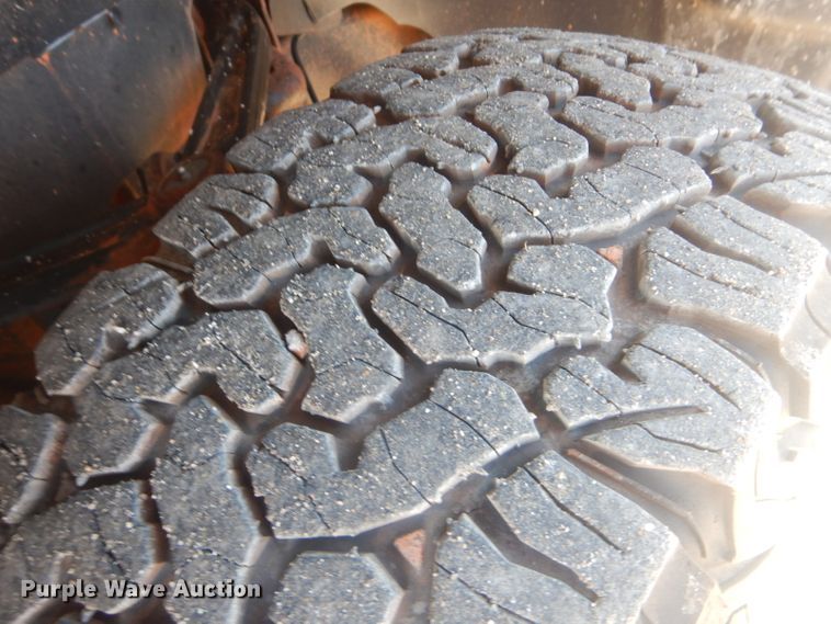 image for item GF9060 2013 Chevrolet Silverado 2500HD Ext. Cab pickup truck