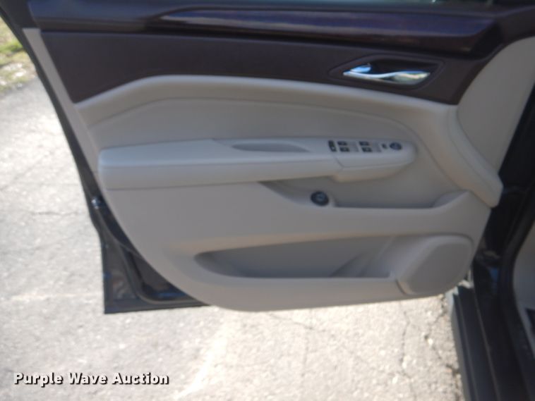 image for item GF9065 2011 Cadillac SRX SUV