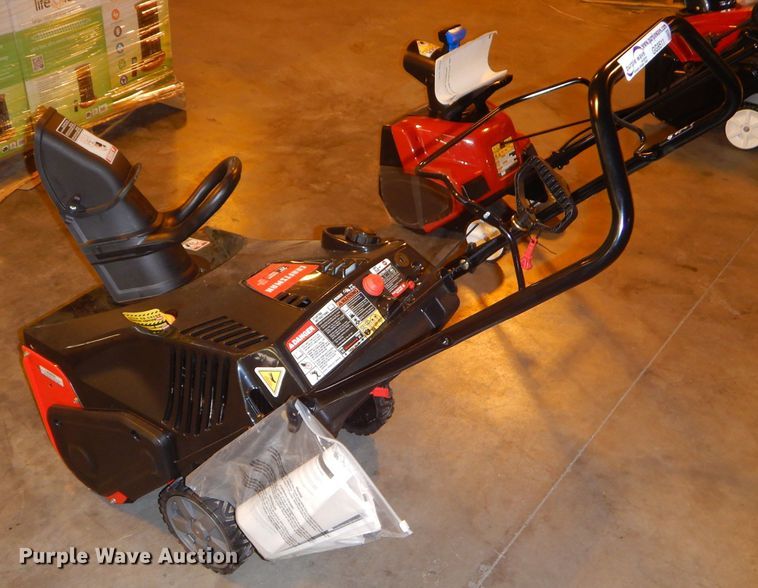 image for item GG9511 2018 Craftsman 31AS2S5D791 snow blower