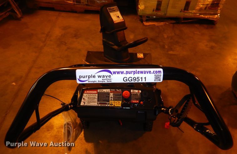 image for item GG9511 2018 Craftsman 31AS2S5D791 snow blower