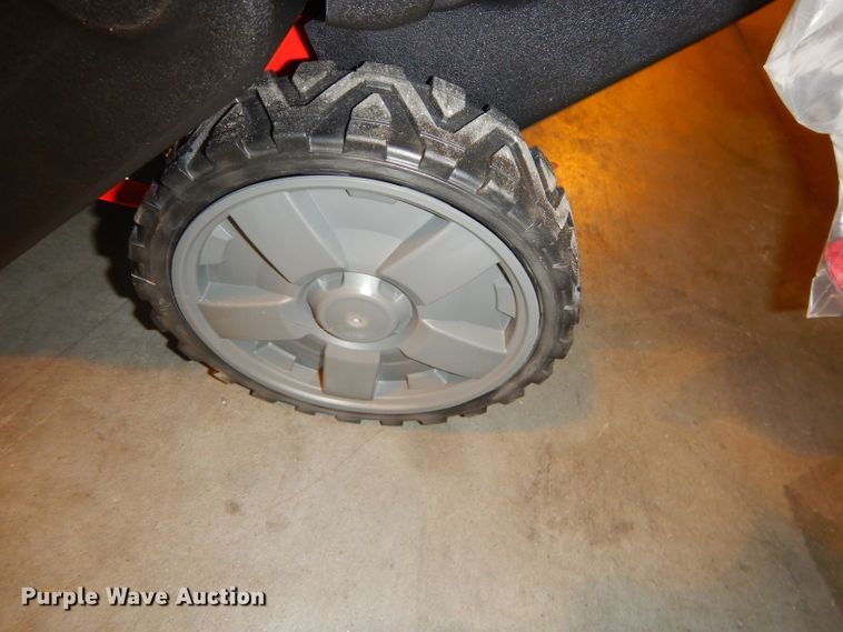 image for item GG9511 2018 Craftsman 31AS2S5D791 snow blower