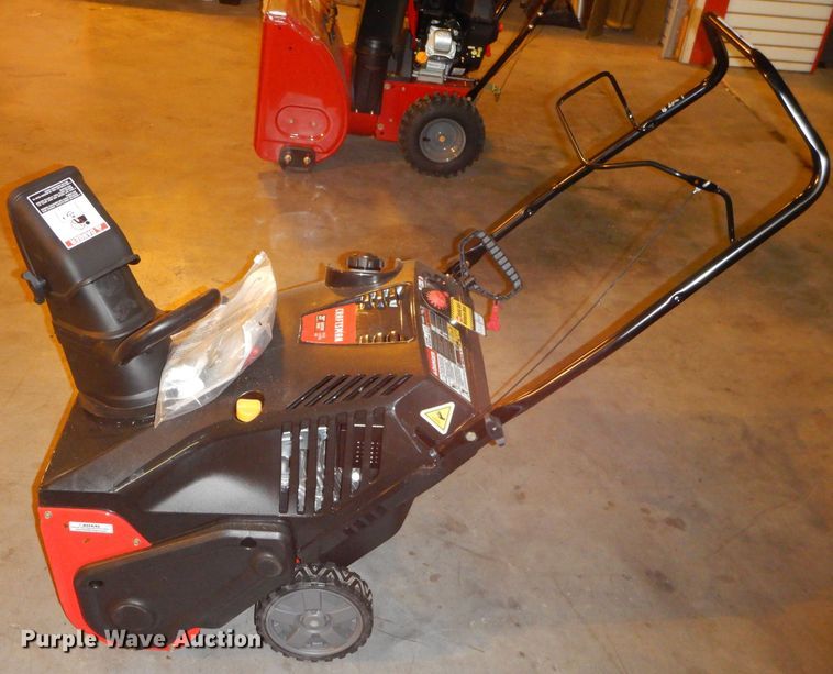 image for item GG9512 2018 Craftsman 31AS2S5D791 snow blower