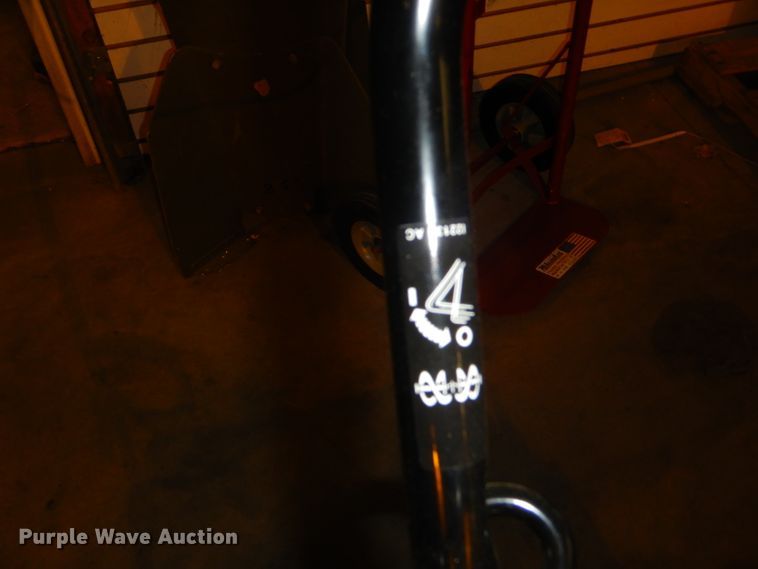 image for item GG9512 2018 Craftsman 31AS2S5D791 snow blower