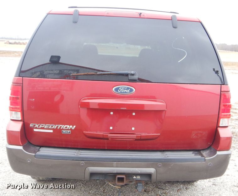 image for item GG9514 2004 Ford Expedition XLT SUV