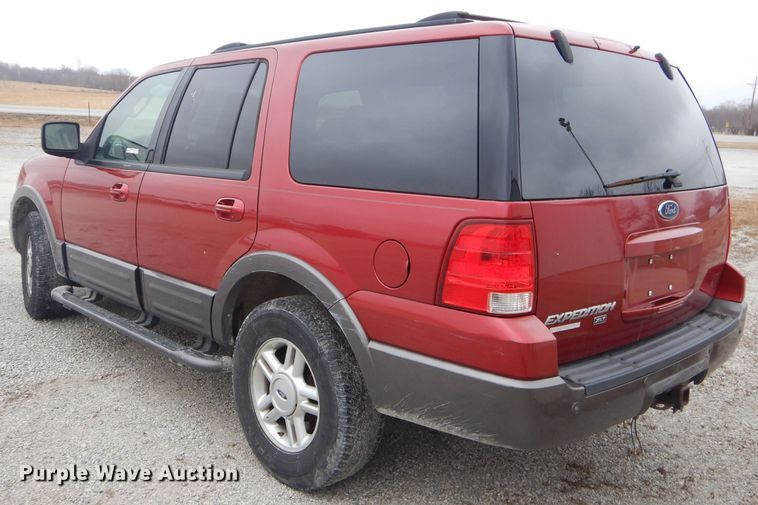 image for item GG9514 2004 Ford Expedition XLT SUV