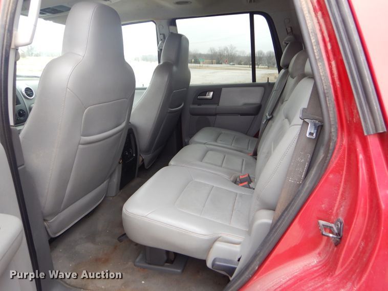 image for item GG9514 2004 Ford Expedition XLT SUV