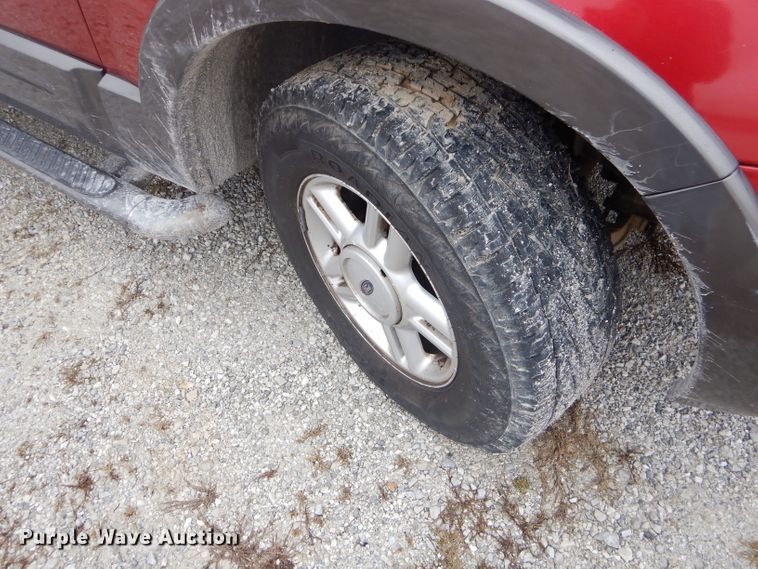 image for item GG9514 2004 Ford Expedition XLT SUV