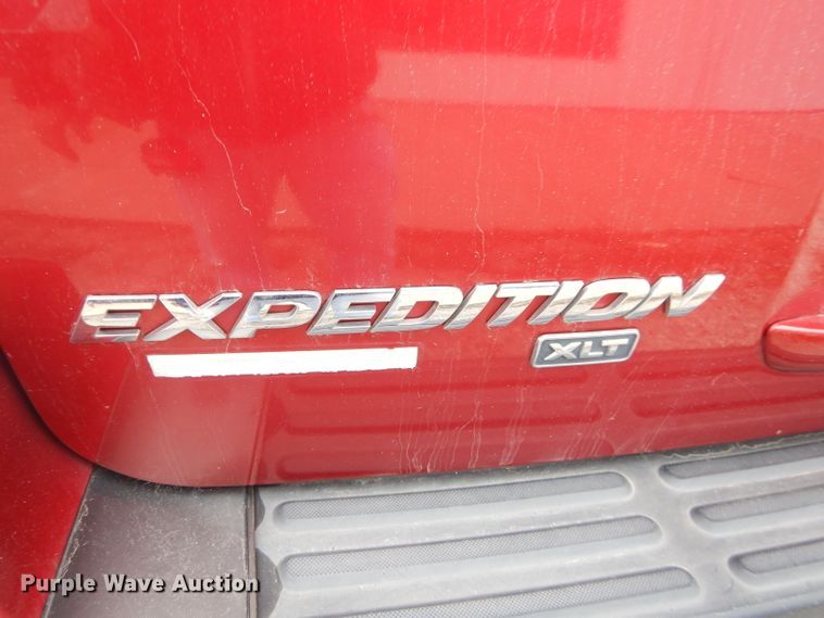 image for item GG9514 2004 Ford Expedition XLT SUV