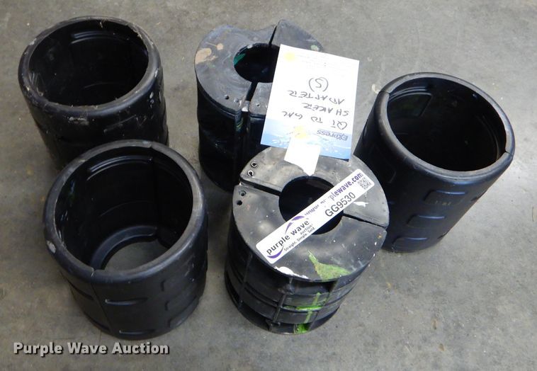 (5) quart and gallon paint shaker adapters in Joplin, MO Item GG9530