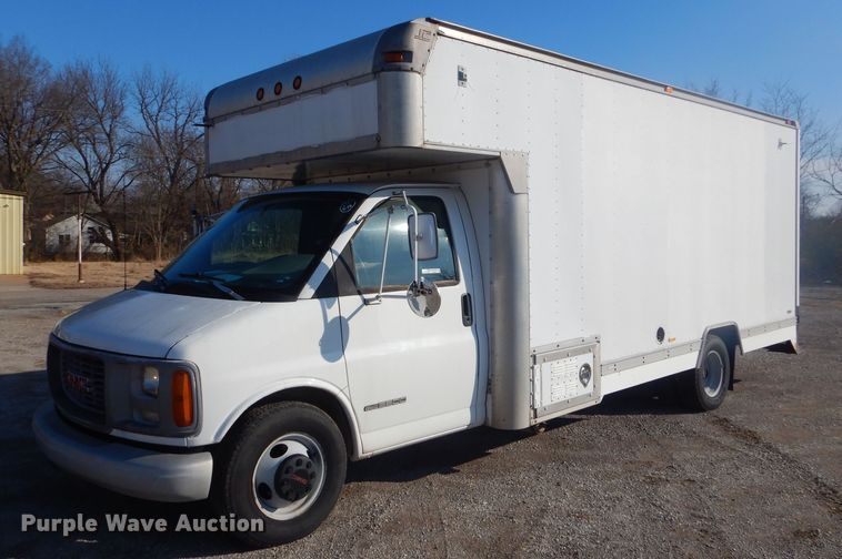 image for item GG9531 2000 GMC Savana G3500 box truck