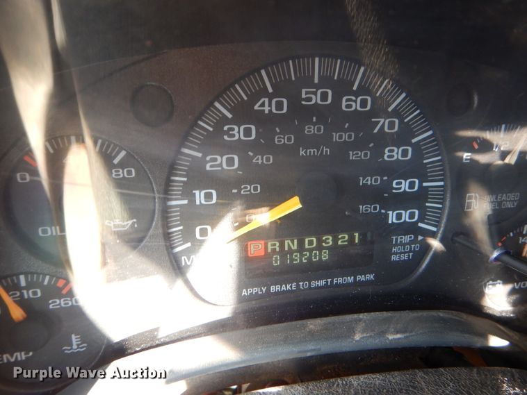 image for item GG9531 2000 GMC Savana G3500 box truck