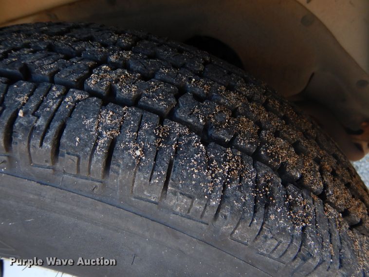 image for item GG9531 2000 GMC Savana G3500 box truck