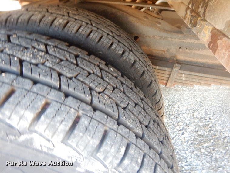 image for item GG9531 2000 GMC Savana G3500 box truck