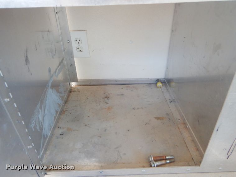 image for item GG9531 2000 GMC Savana G3500 box truck