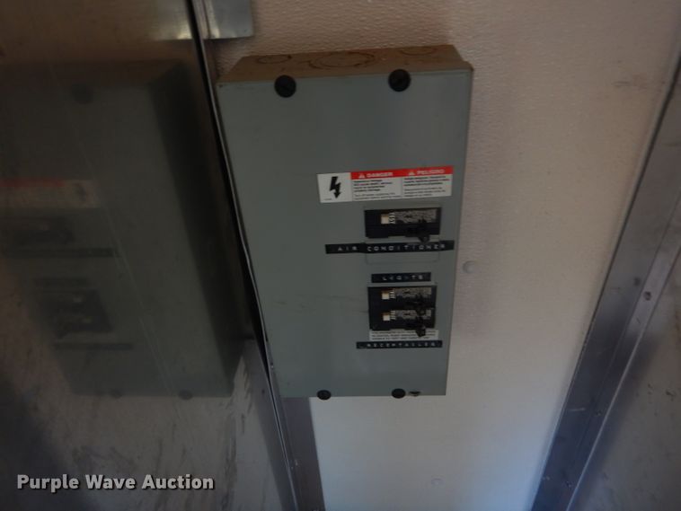 image for item GG9531 2000 GMC Savana G3500 box truck