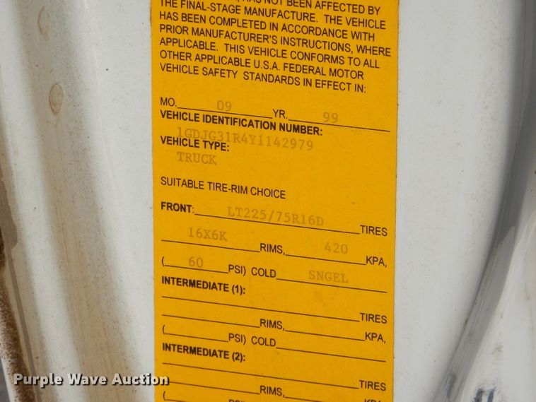 image for item GG9531 2000 GMC Savana G3500 box truck