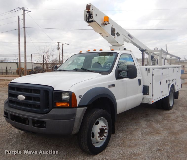 image for item GG9533 2006 Ford F450 Super Duty XL bucket truck