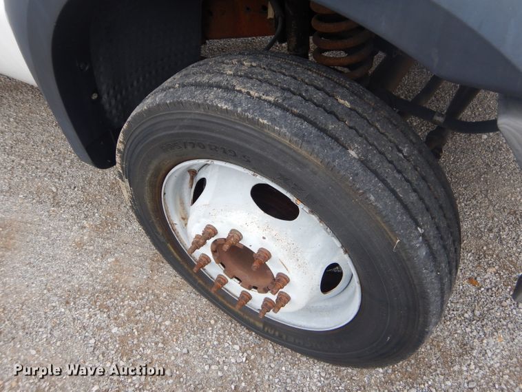 image for item GG9533 2006 Ford F450 Super Duty XL bucket truck