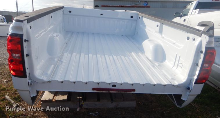 image for item GG9536 Chevrolet Silverado 3500 pickup truck bed