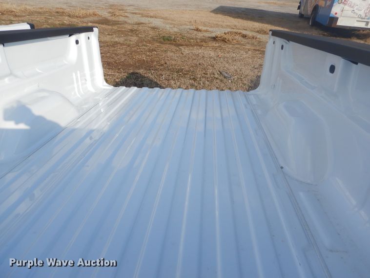 image for item GG9536 Chevrolet Silverado 3500 pickup truck bed