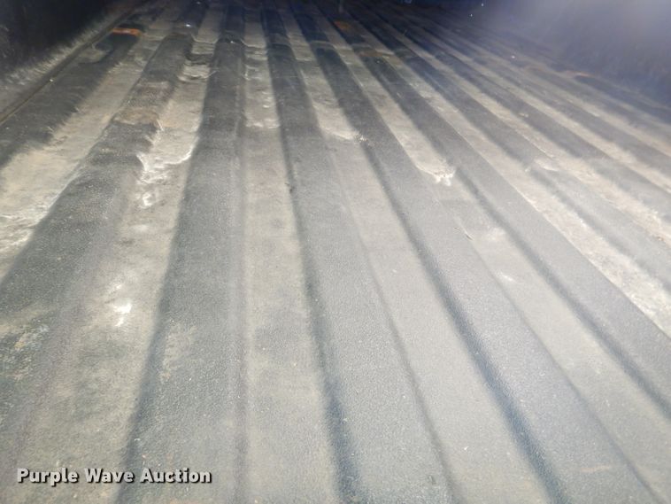 image for item GG9537 Chevrolet Silverado 3500 pickup truck bed